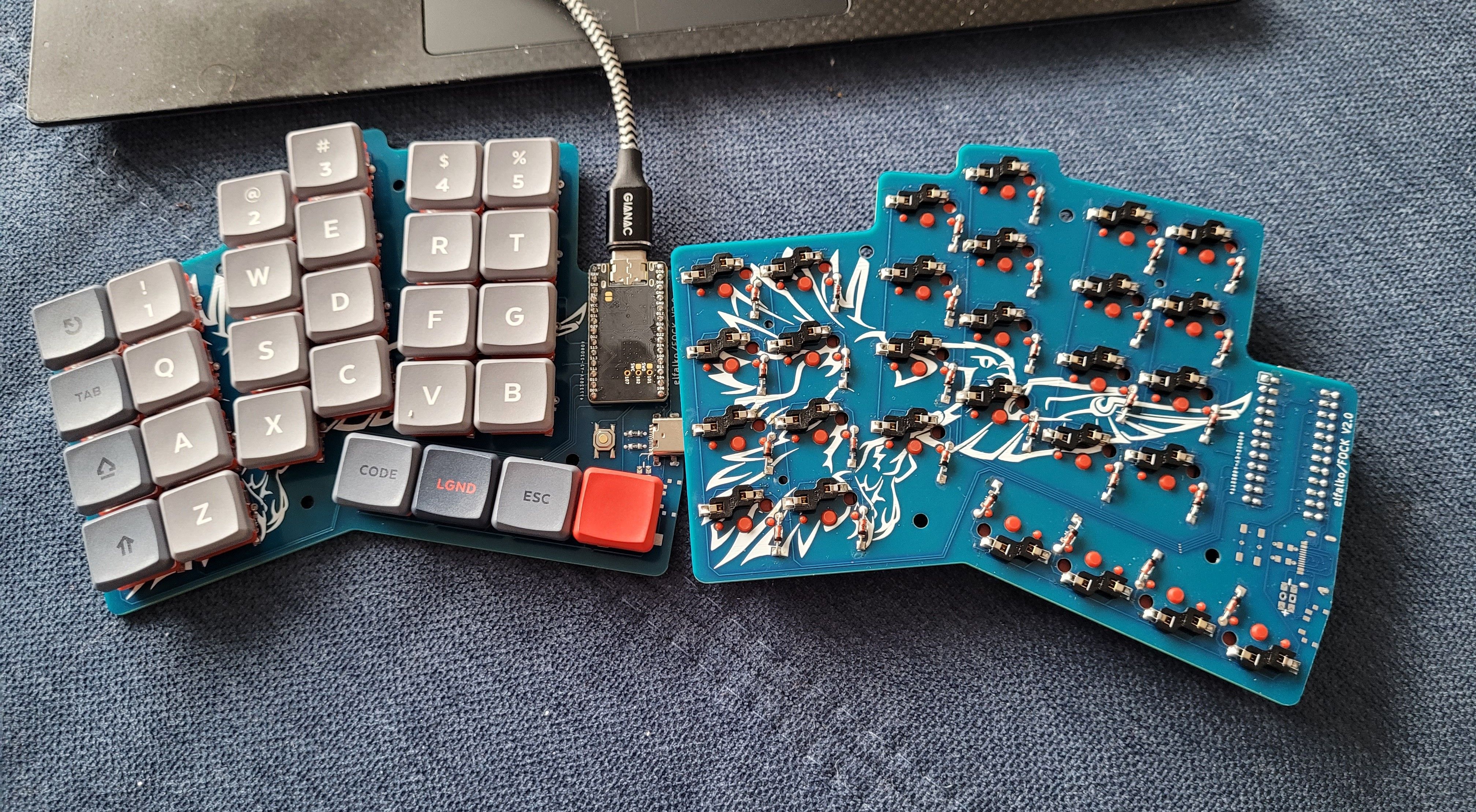 Top and bottom side without batteries or stands