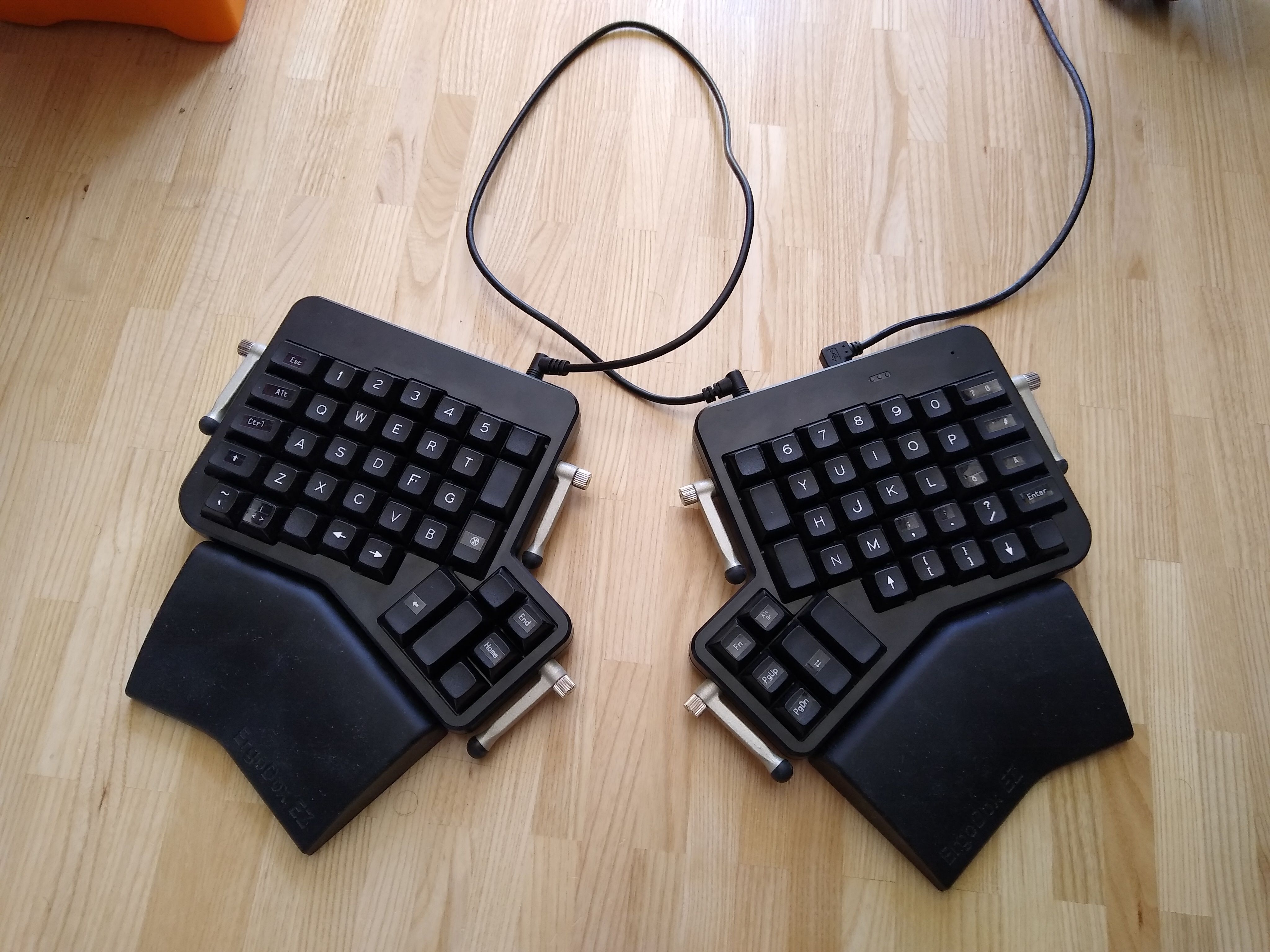 ergodox.jpg
